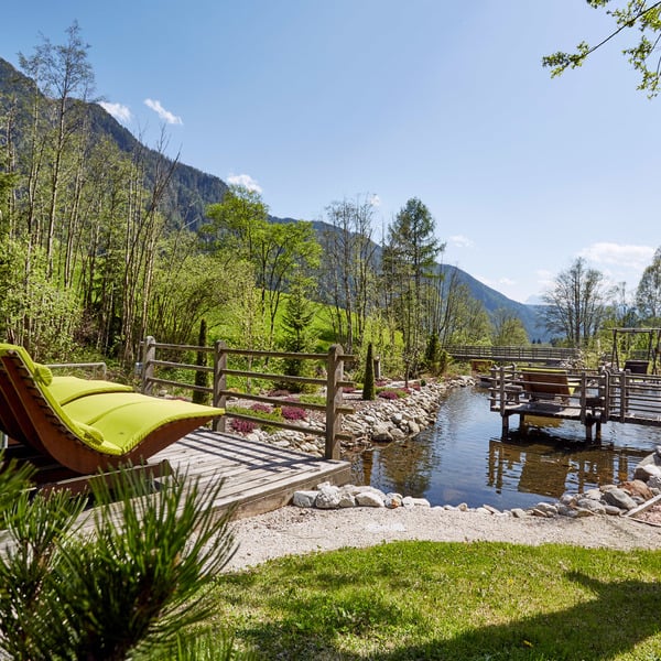Immerse, discover, relax