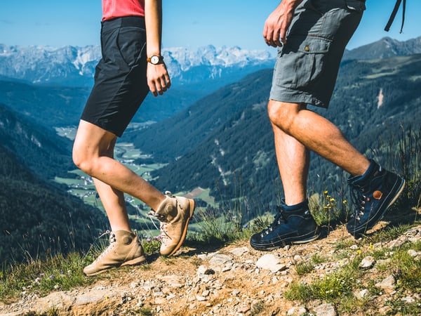 Daily guided outdoor nature experiences, 6 days a week!