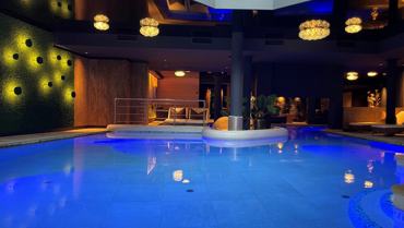 06. Liegen am Pool – Reservieren ja oder nein?